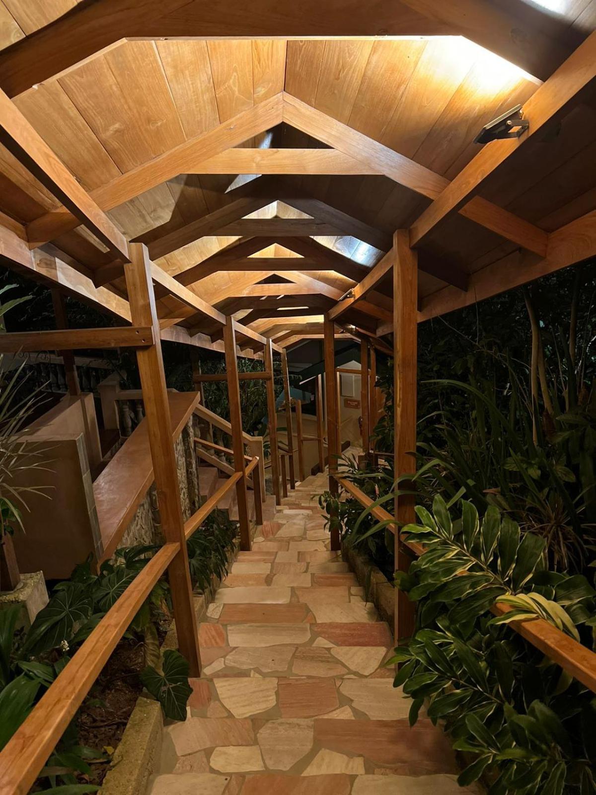 Hadco Experiences At Asa Wright Nature Centre Blanchisseuse Bagian luar foto